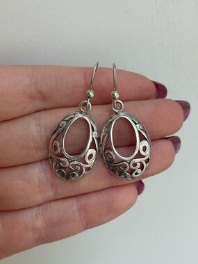 Sterling Silver Openwork Filigree Oval Earrings